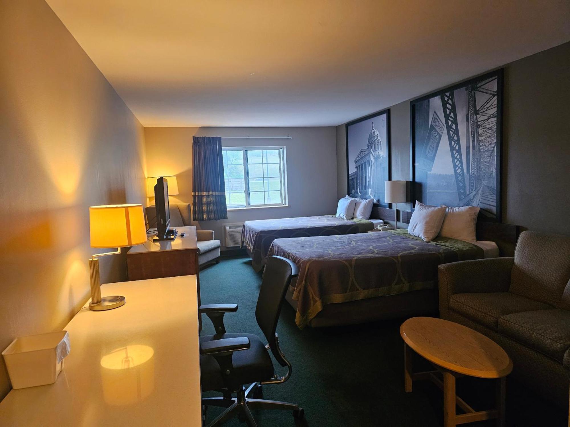 Super 8 By Wyndham Ava Motel Eksteriør billede